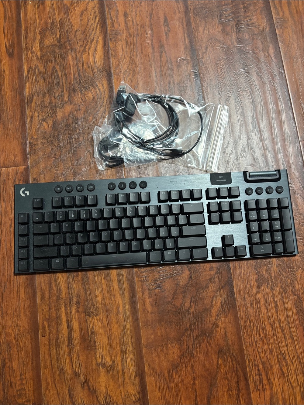 Logitech Black Full-Size Mechanical Gaming Keyboard with Media Controls g915